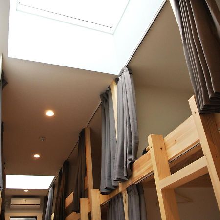 Hostel Hyaku Ōsaka Exterior foto